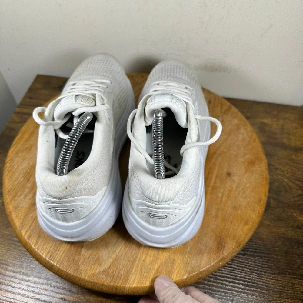 Brooks Ghost Max 2 Mens White Running Shoes 1104311D168 Size 7 Medium D